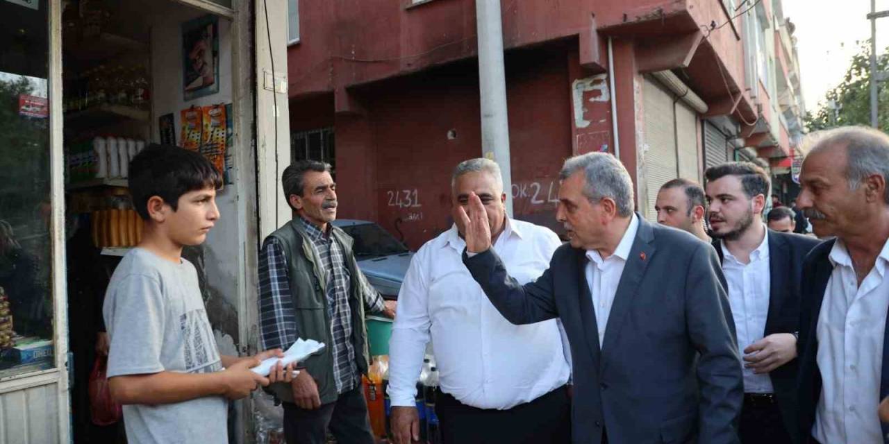 Beyazgül, Çarşı Pazar Esnafını Yalnız Bırakmıyor