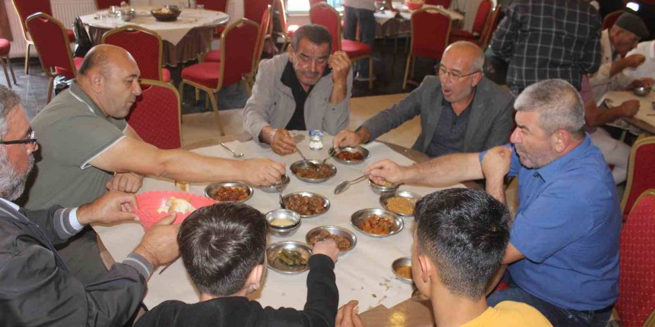 Karapınar Düğün Yemekleri Yöresel Lezzetleriyle Ön Plana Çıkıyor