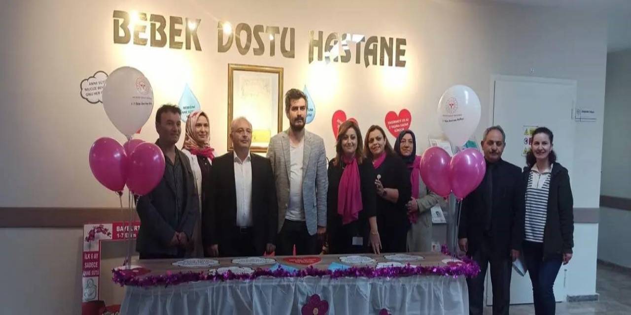 Bayburt’ta Emzirme Haftası Nedeniyle Açılan Stantta Anneler Bilgilendirildi