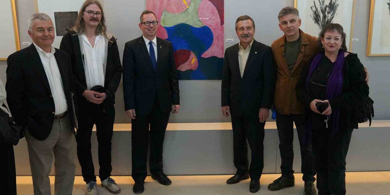 ‘Doğu’ya Kervan’ Sergisi Açıldı