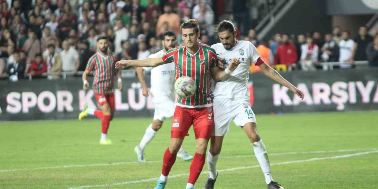 Karşıyaka’da Fatih Taşdelen, Batman Petrolspor Galibiyetinin Mimarlarından Oldu