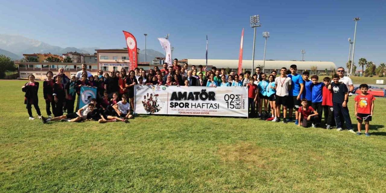 Denizli’de Gençlik Koşusu Yapıldı