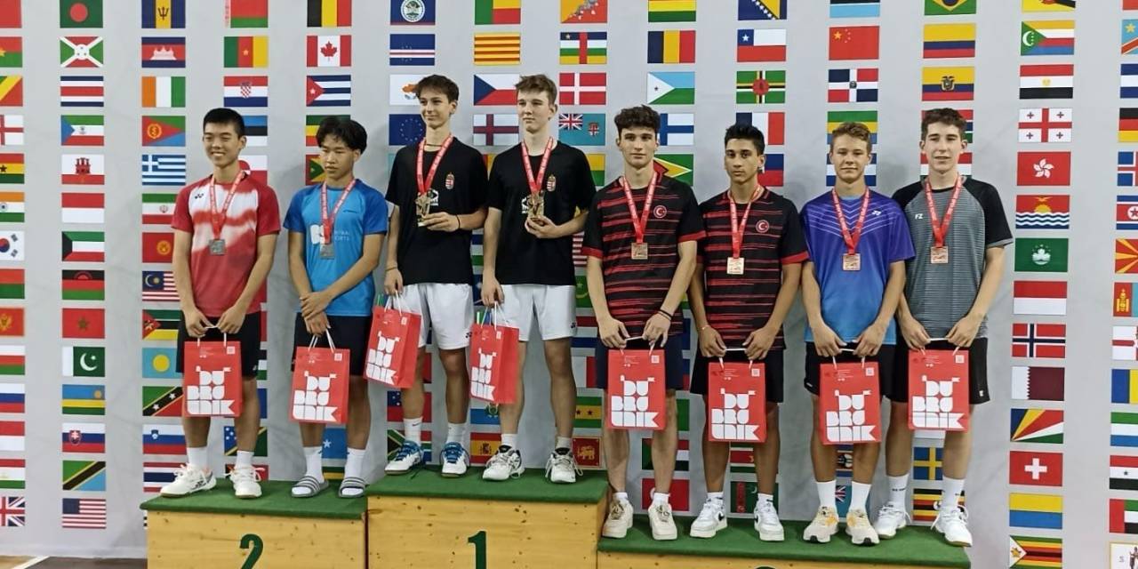 Samsunlu Sporcular Şehre Madalyalarla Döndü