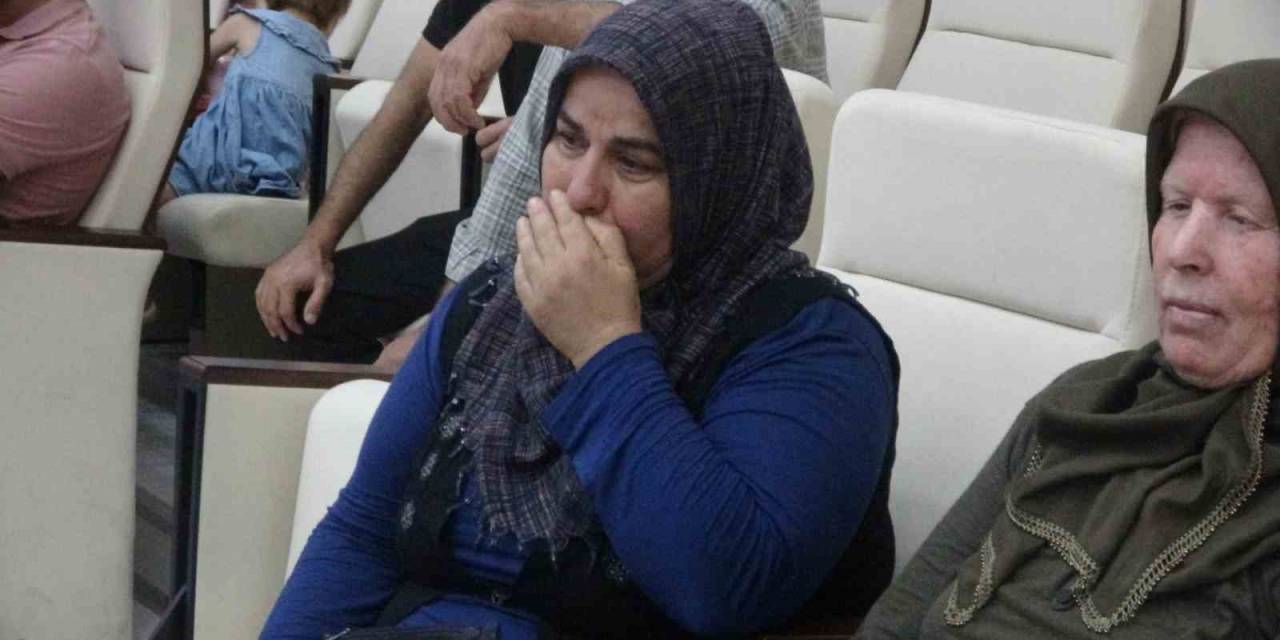 Enkaz Kentte Yuvalarına Kavuşacak Depremzedeler Kura Çekiminde Gözyaşlarına Hakim Olamadı