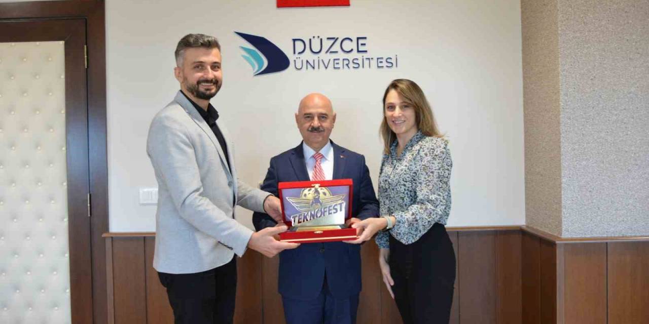 Rektör Sözbir’den Teknofest Birincilerine Belge