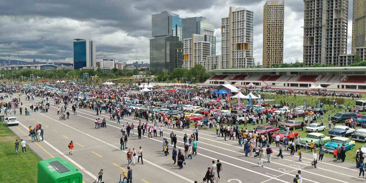 Ankara’da “Klasik Otomobil Festivali” Heyecanı