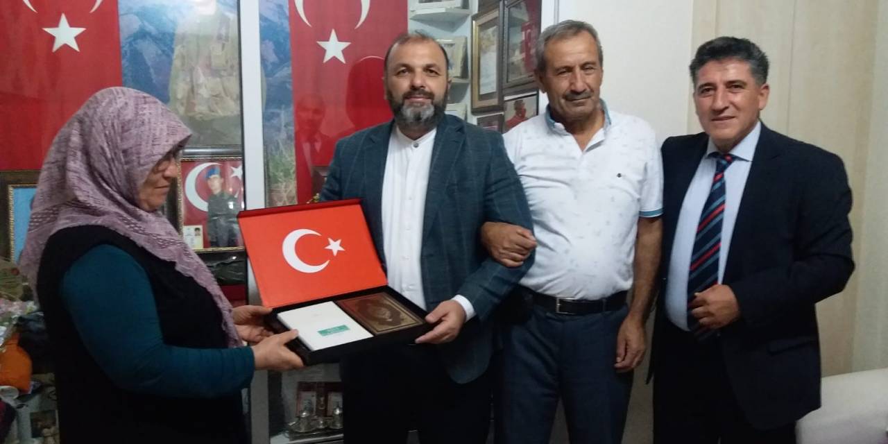 Kütahya İl Müftüsü Dr. İrfan Açık Gediz’de Şehit Ailesini Ziyaret Etti