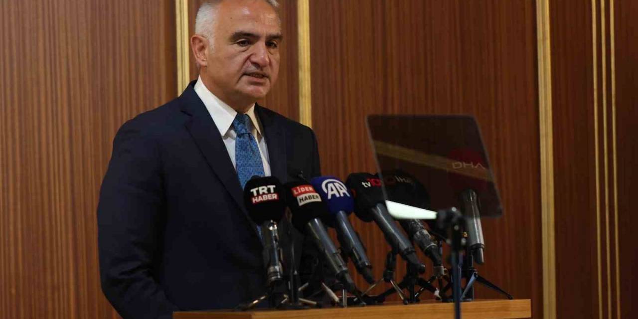 Bakan Ersoy: “Roma Dönemine Ait Bir Geyik Heykelinin De Aralarında Bulunduğu 37 Parça Eserimiz Artık Ait Olduğu Topraklara Dönüyor”