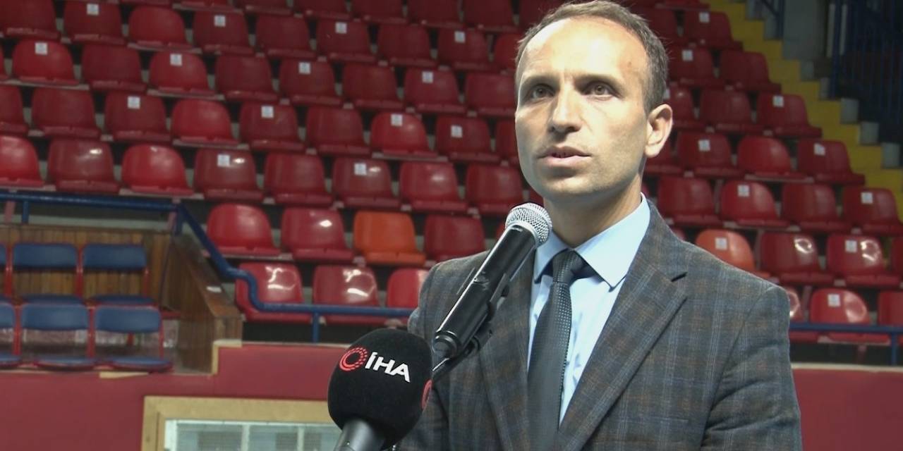 Kütahya’da Yılın Enleri Ödüllerini Aldı