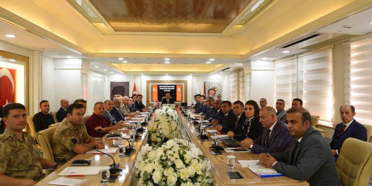 Batman’da Anız Yangınları İle Mücadele Toplantısı Yapıldı