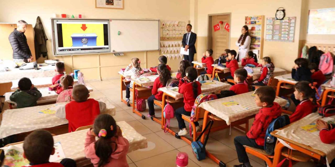 Büyükşehir’den Çocuklara Temizlik Eğitimi