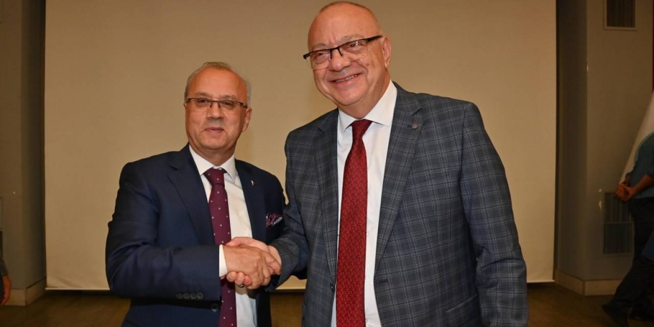 Büyükşehirden Salihli’ye Kilit Parke Taşı Desteği