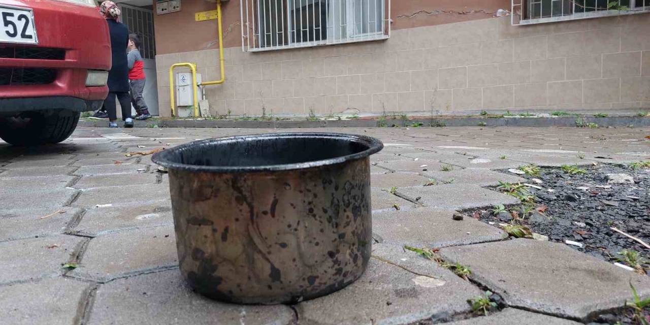 Ocakta Unutulan Tencere Yandı: 1 Yaralı