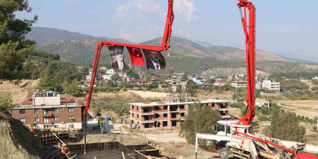 Bakan Özhaseki: “Hatay’da Yerinde Dönüşüme 90 Bin Müracaat Oldu”