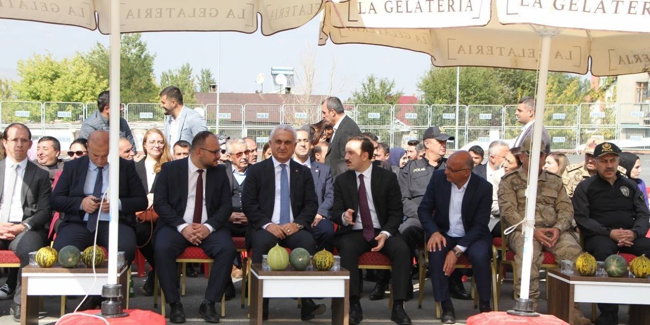 Malazgirt’te “1. Kavun Festivali” Düzenlendi