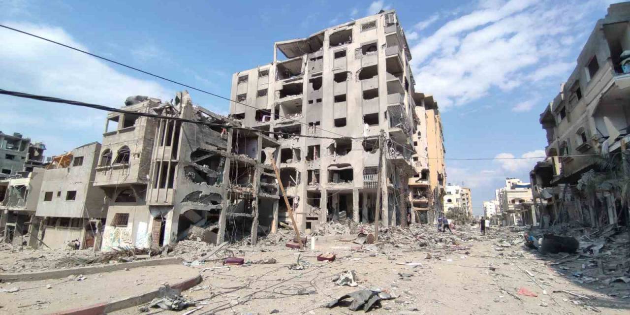 İsrail’in Vurduğu Al-karama Mahallesi’ndeki Yıkım Görüntülendi