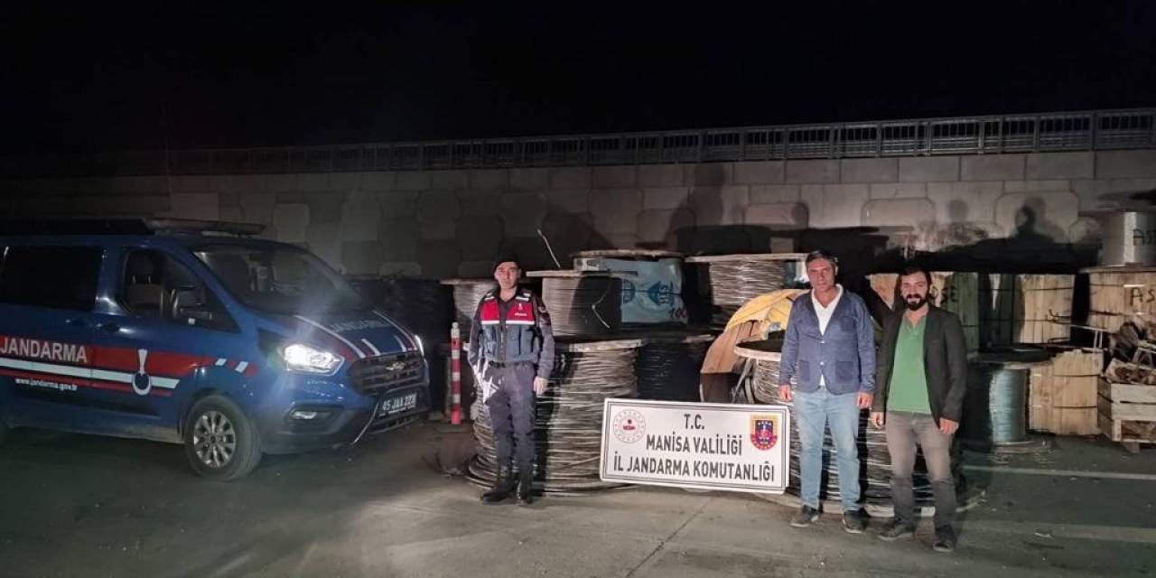 Manisa’da 1 Milyon Tl’lik Kablo Çalan Hırsız Yakalandı