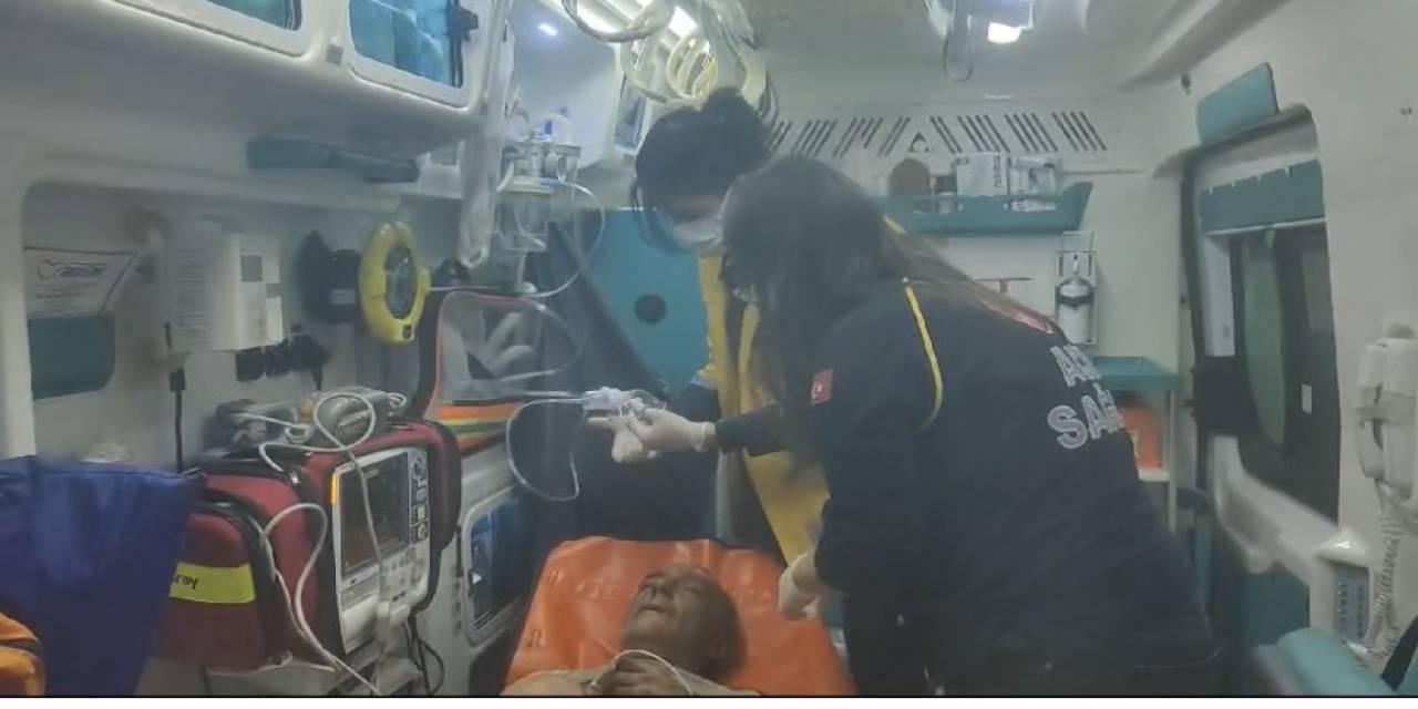 Şişli’de 5 Katlı Binanın 2’nci Katında Yangın: 1 Yaralı