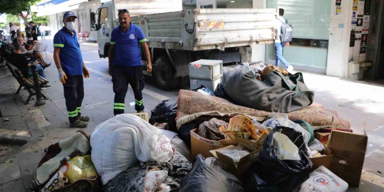 2 Kamyon Çöp Bulunan Evden Dram Çıktı: ‘Eşim Öldükten Sonrasını Hatırlamıyorum’