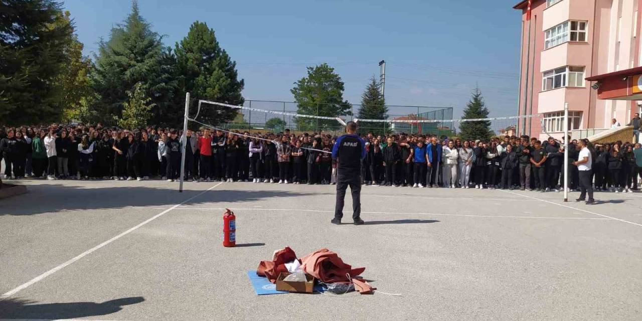 Afad’dan Lise Öğrencilerine Afet Eğitimi