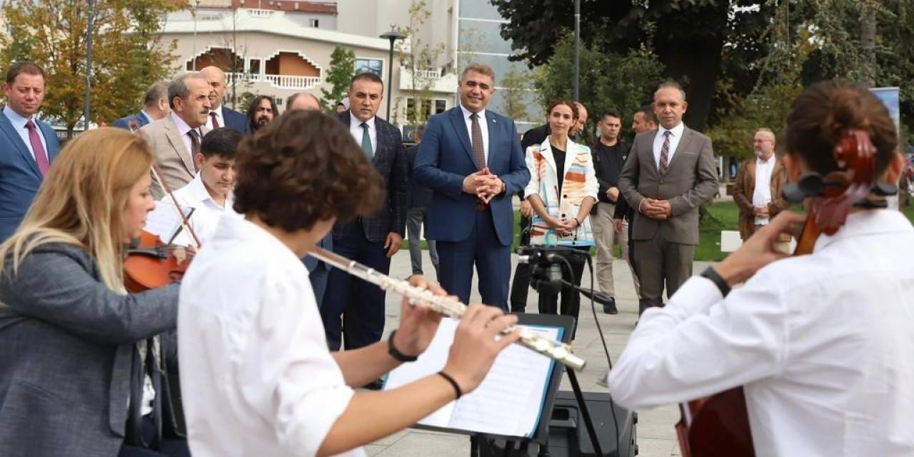 Güzel Sanatlar Lisesi’nden Açık Hava Sergisi