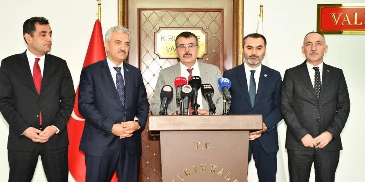 Bakan Tekin’den İsrail-filistin Savaşı Açıklaması: "Üzerimize Düşeni Yapıyoruz"