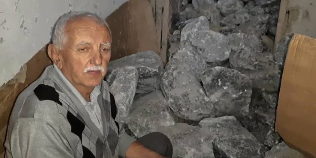 Ekmeğini ’tuzdan’ Çıkarıyor