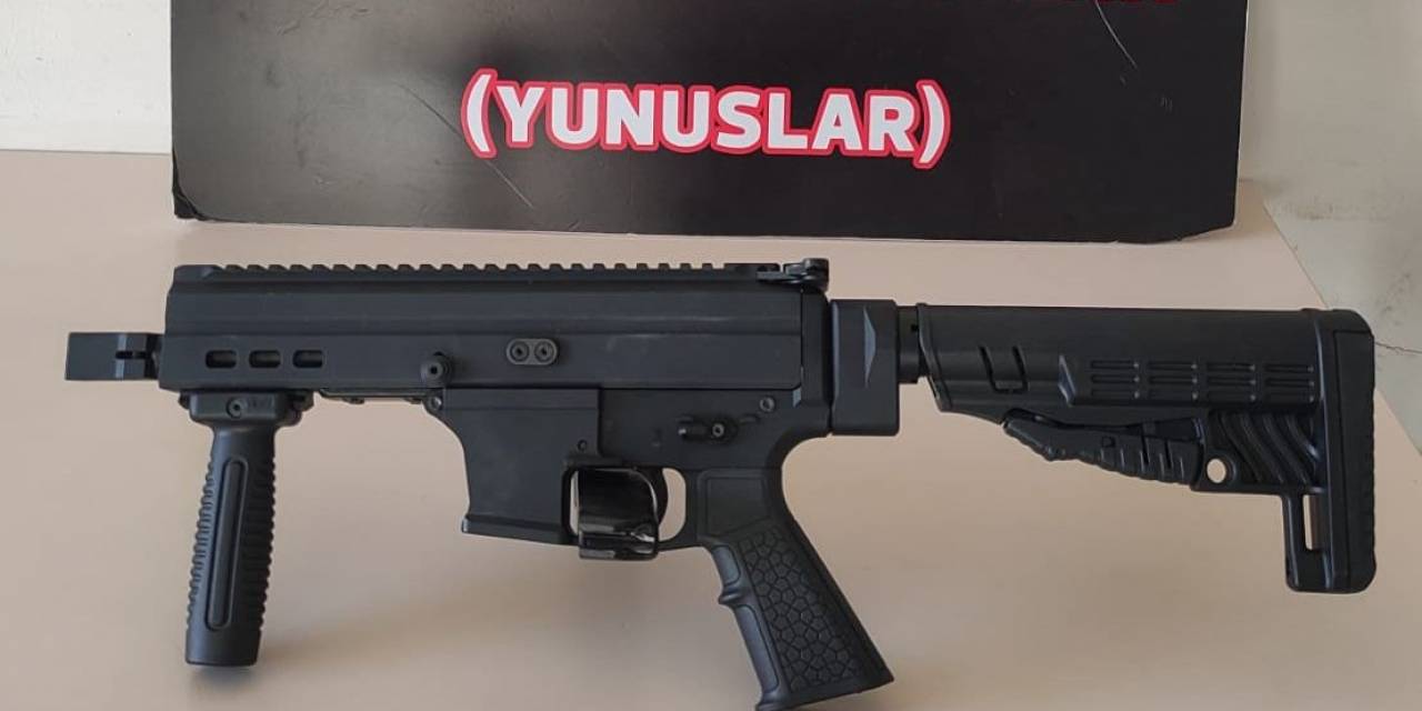 Asayiş Uygulaması Sırasında Durdurulan Bir Araçta Otomatik Tüfek Ele Geçirildi