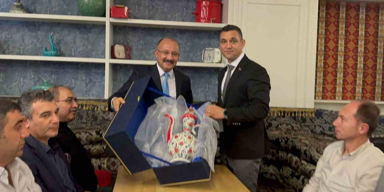 Müdür Özçalık’a Veda