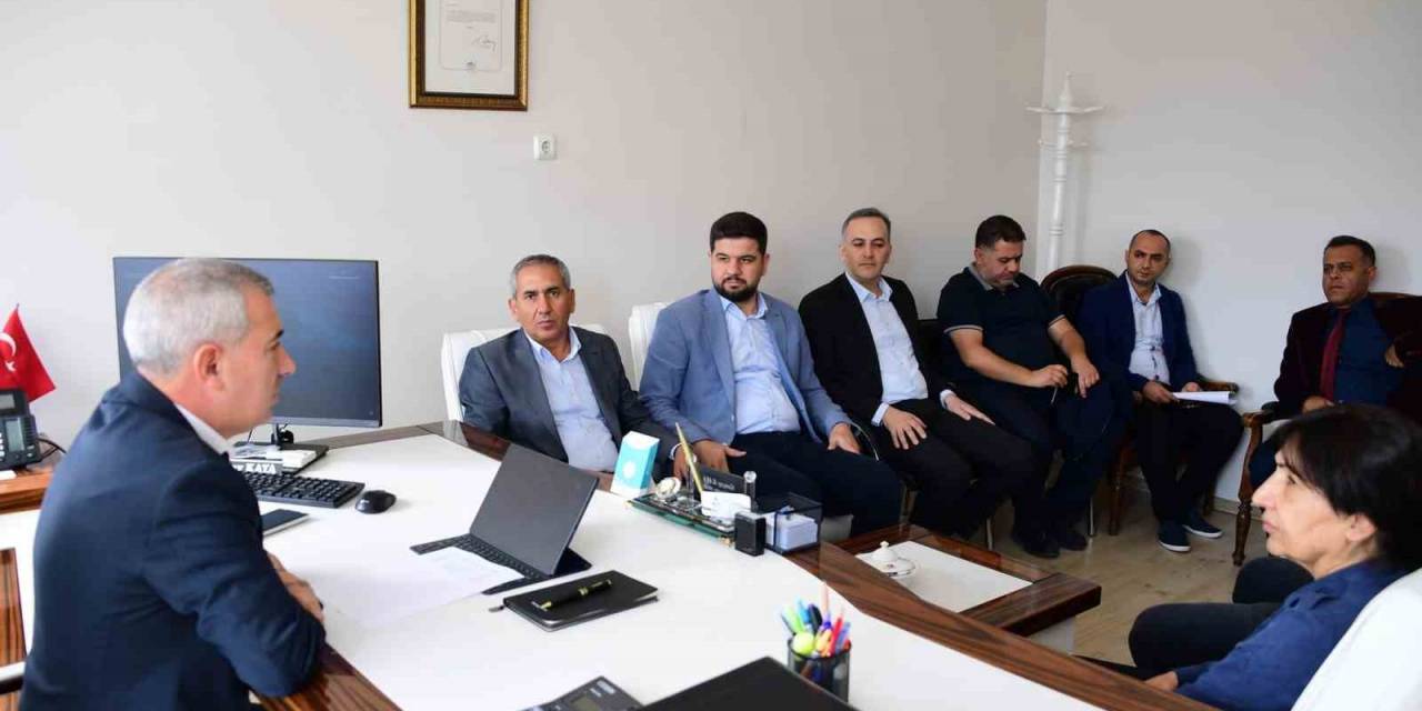 Çınar, İmar Komisyonu Üyeleriyle Bir Araya Geldi