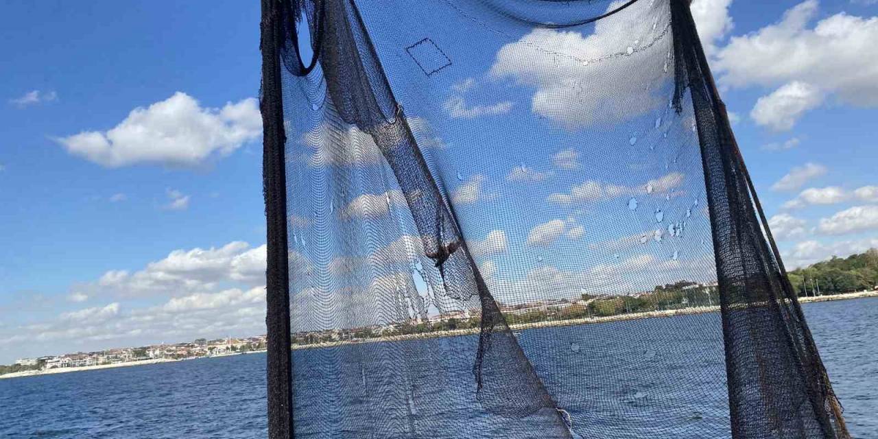 İstanbul’da 9 Yılda Yaklaşık 345 Bin Hayalet Ağ Denizden Çıkarıldı