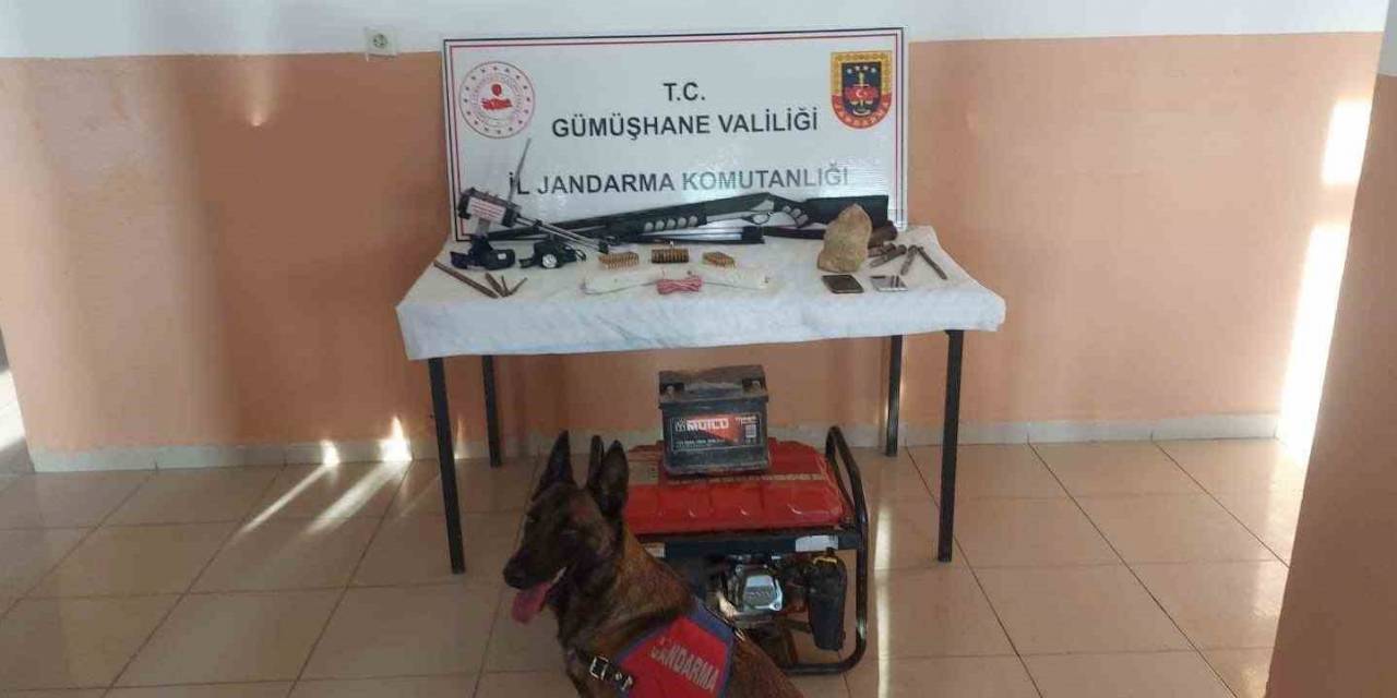 Jandarma’dan Kaçak Kazı Ve Kenevir Operasyonu