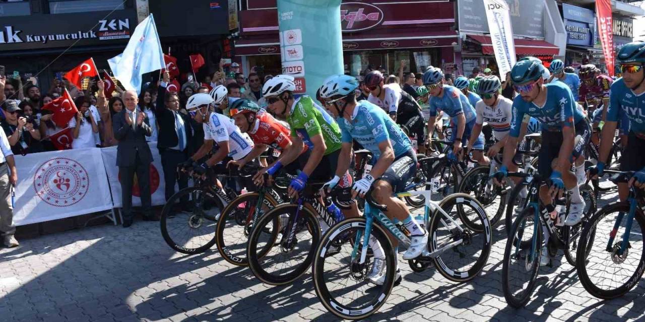 58. Cumhurbaşkanlığı Bisiklet Turu’nun Marmaris-yalıkavak Etap Startı Verildi