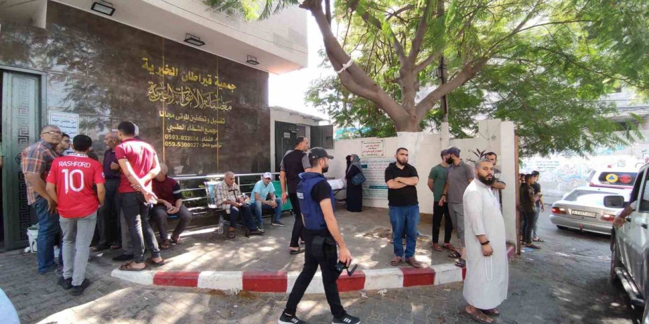 Gazze’deki Yaralı Siviller Şifa Hastanesi’nde Yaşam Savaşı Veriyor