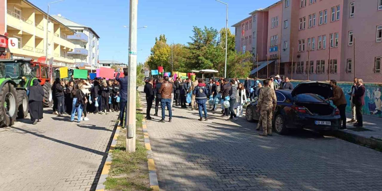 Bulanık Belediyesinden Çevre Temizliği