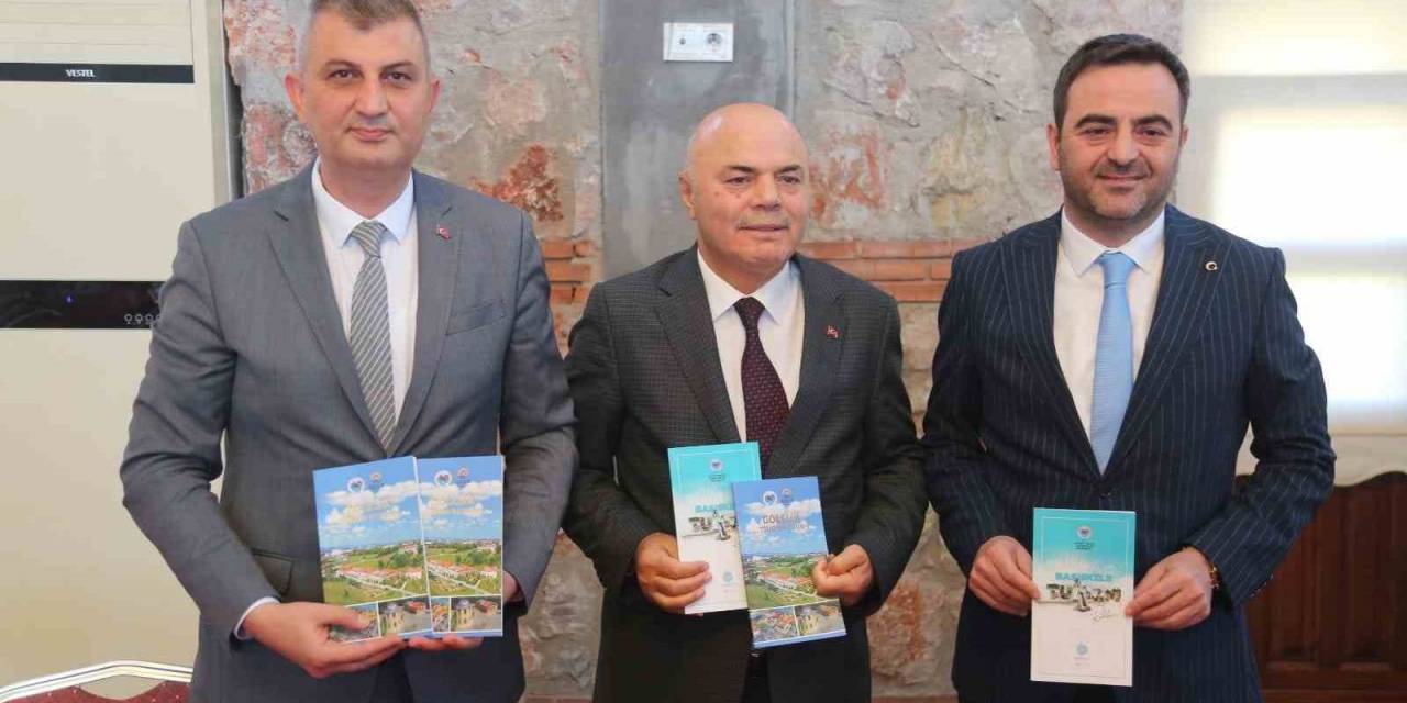 Gölcük Ve Başiskele’nin Turizm Rehberleri Tanıtıldı