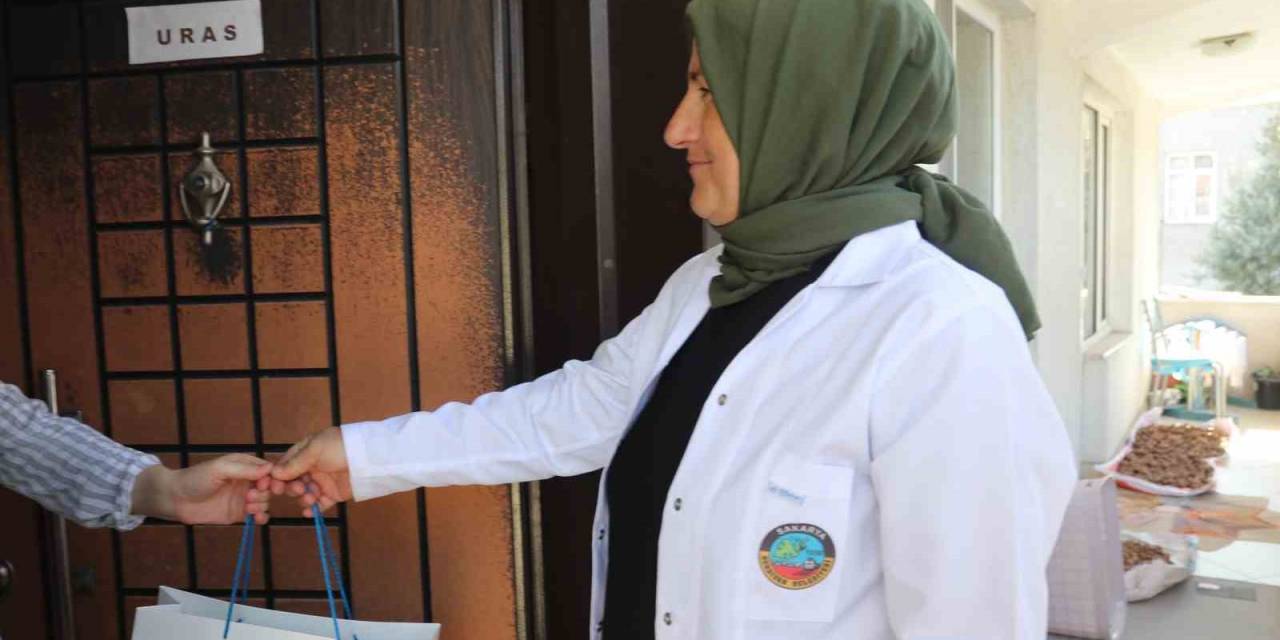 Serdivan’da ’hoş Geldin Bebek’ Hediyesi