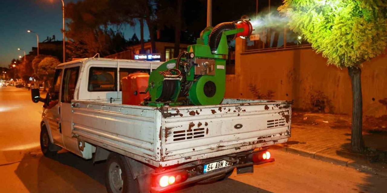 Uşak Belediyesi Ekipleri İlaçlama Çalışmalarına Devam Ediyor
