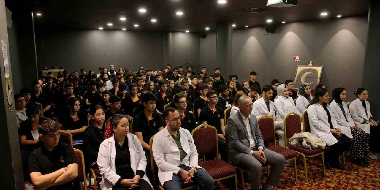 Şiirler Bu Programda Tekrar Hayat Buluyor