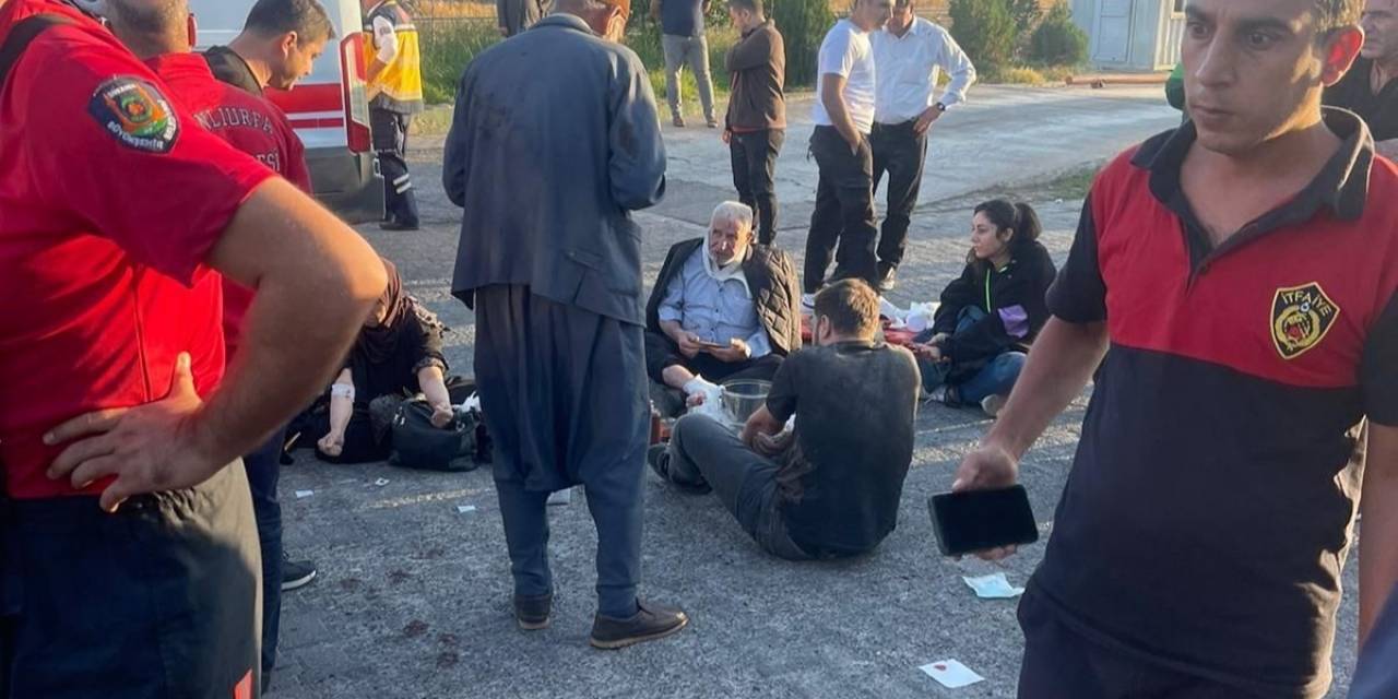 Şanlıurfa’da 1 Kişinin Öldüğü, 14 Kişinin Yaralandığı Otobüs Kazasının Görüntüleri Ortaya Çıktı