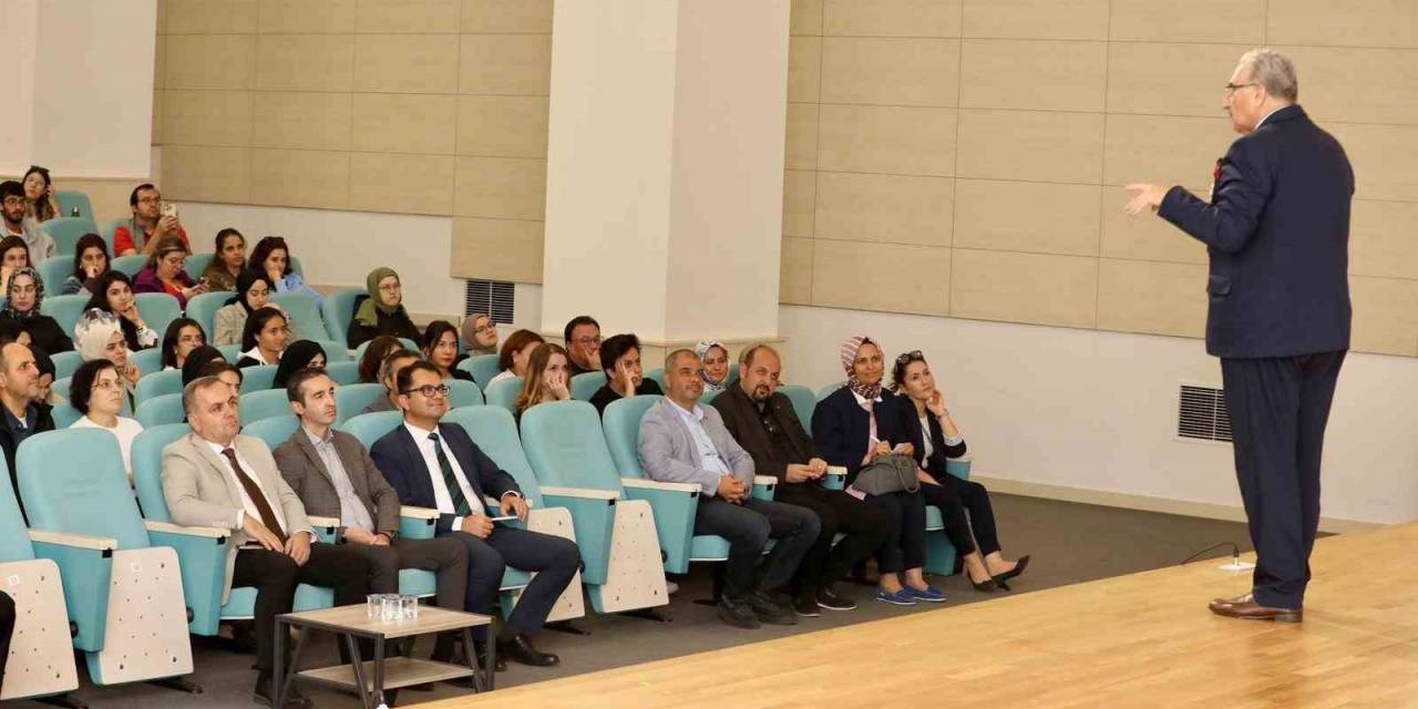 Prof. Dr. İsmail Hakkı Aydın, Erü Öğrencileri İle Buluştu