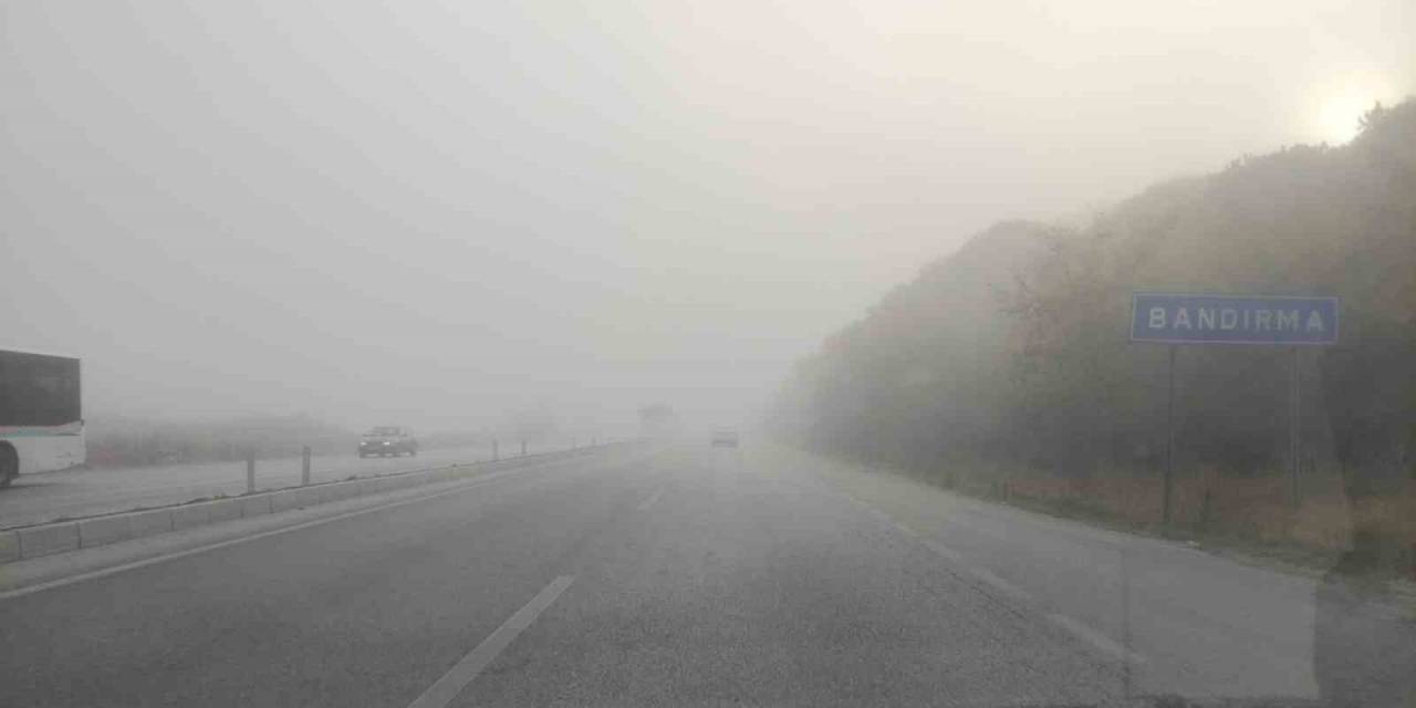 Bandırma’da Sis Etkili Oldu