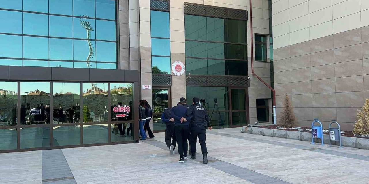 Torbacı Operasyonunda 40 Kişi Adliyeye Sevk Edildi