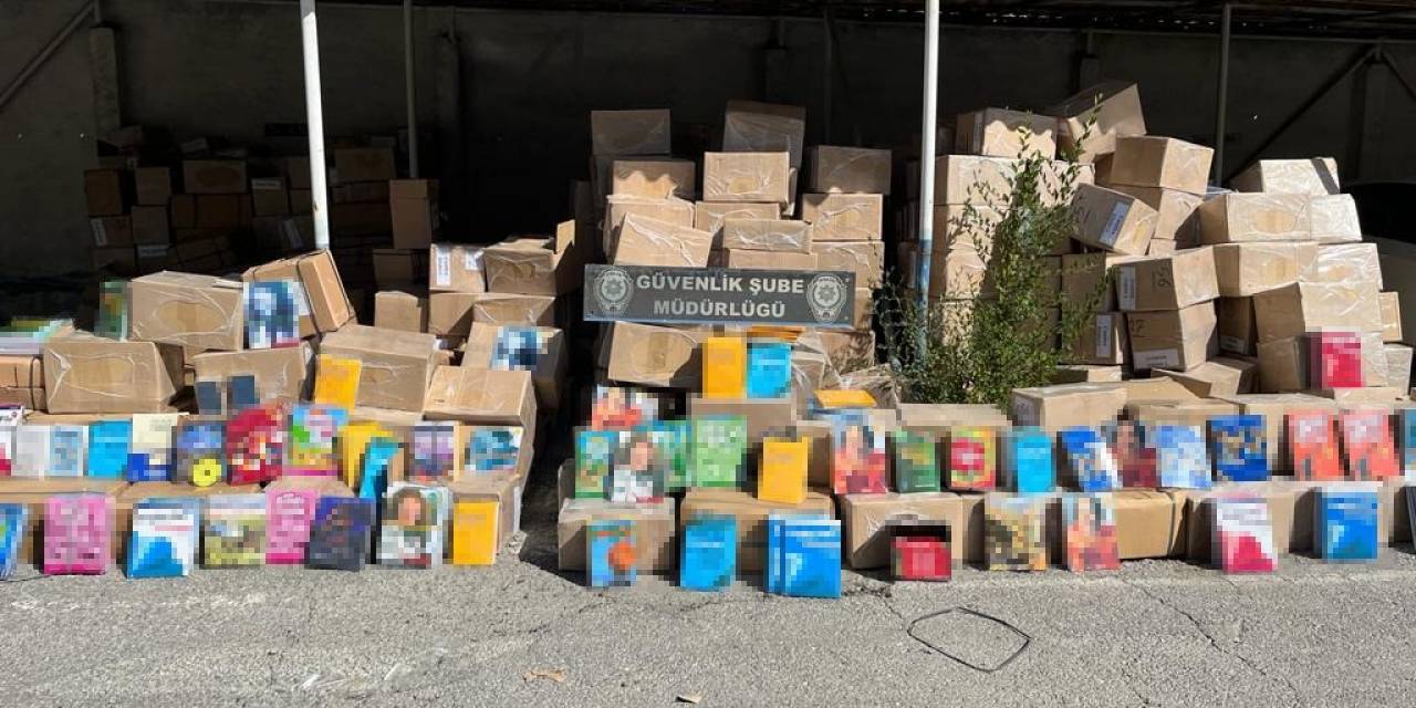 Erzincan’da 30 Milyon Liralık Bandrolsüz Korsan Kitap Ele Geçirildi
