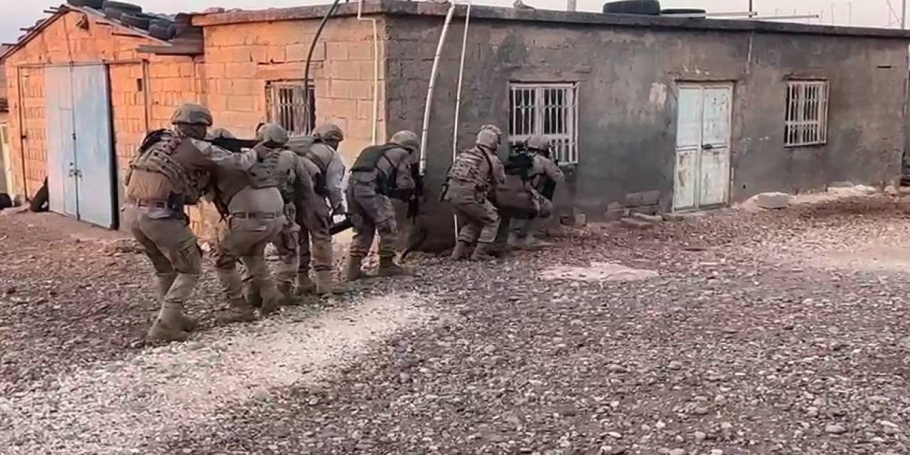 Şanlıurfa’da Silah Kaçakçılığı Operasyonu: 5 Gözaltı