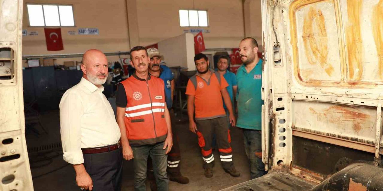 Başkan Çolakbayrakdar, “Atölyemiz, Sanayi Sitesi Gibi Çalışıyor”