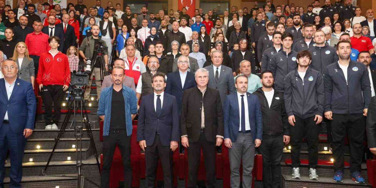 Başkan Yüce: “Spor Alanında Sakarya’nın Adını Dünyaya Duyuruyoruz”