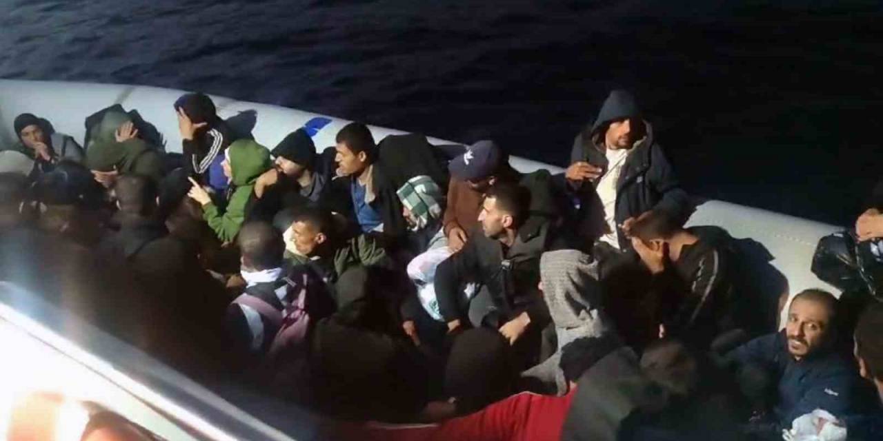 Yunanlılar Geri İtti, Türk Sahil Güvenlik Kurtardı