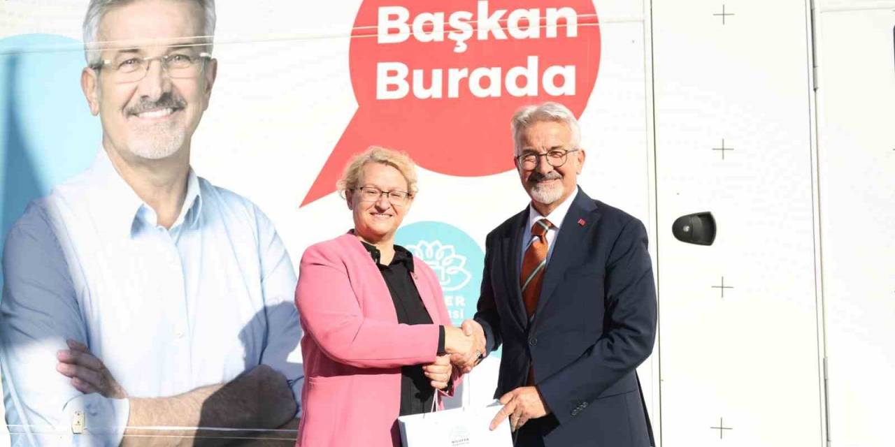 Başkan Erdem Vatandaşların Sıkıntılarını Dinledi