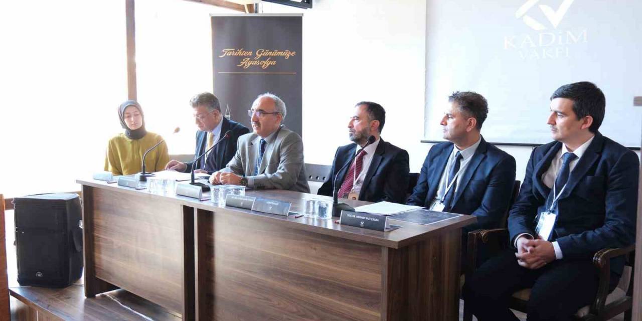 Kütahya’da ’tarihten Günümüze Ayasofya’ Çalıştayı